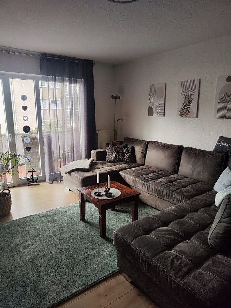 Prenájom bytu 3-izbový 78 m², Finkenweg 4, Wathlingen, Dolné Sasko Prenájom bytu 3-izbový 78 m², Finkenweg 4, Wathlingen, Dolné Sasko
