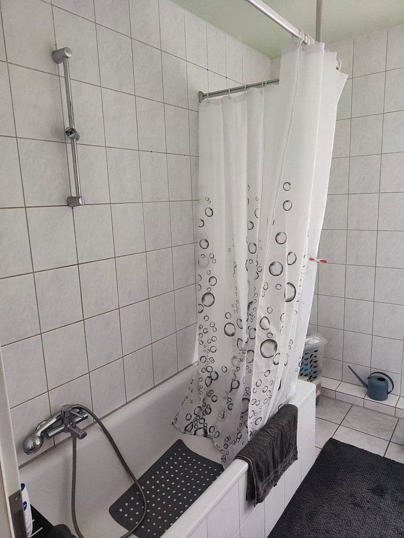Prenájom bytu 3-izbový 78 m², Finkenweg 4, Wathlingen, Dolné Sasko Prenájom bytu 3-izbový 78 m², Finkenweg 4, Wathlingen, Dolné Sasko