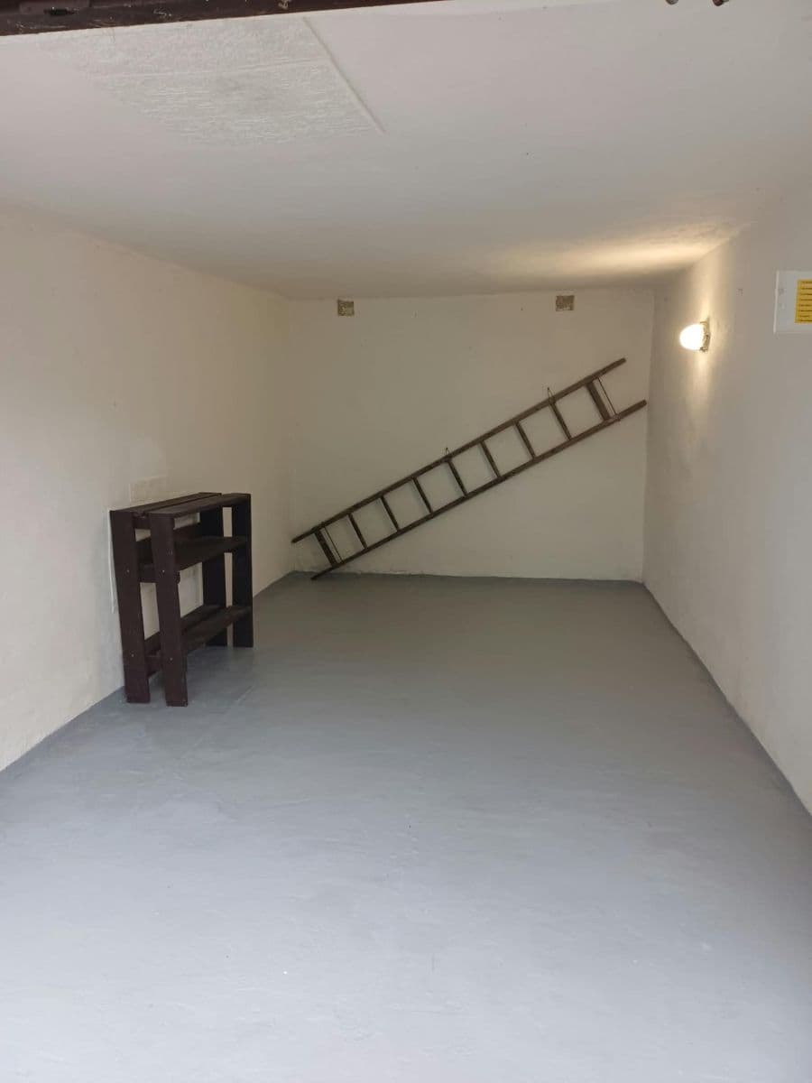 Predaj garáže 15 m², U Hřbitova, Rakovník, Středočeský kraj Predaj garáže 15 m², U Hřbitova, Rakovník, Středočeský kraj