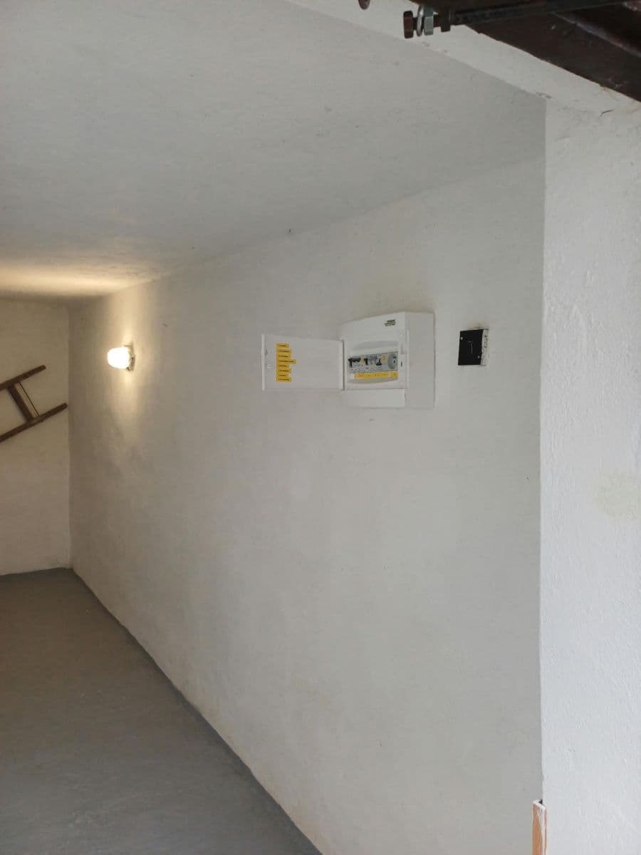 Predaj garáže 15 m², U Hřbitova, Rakovník, Středočeský kraj Predaj garáže 15 m², U Hřbitova, Rakovník, Středočeský kraj