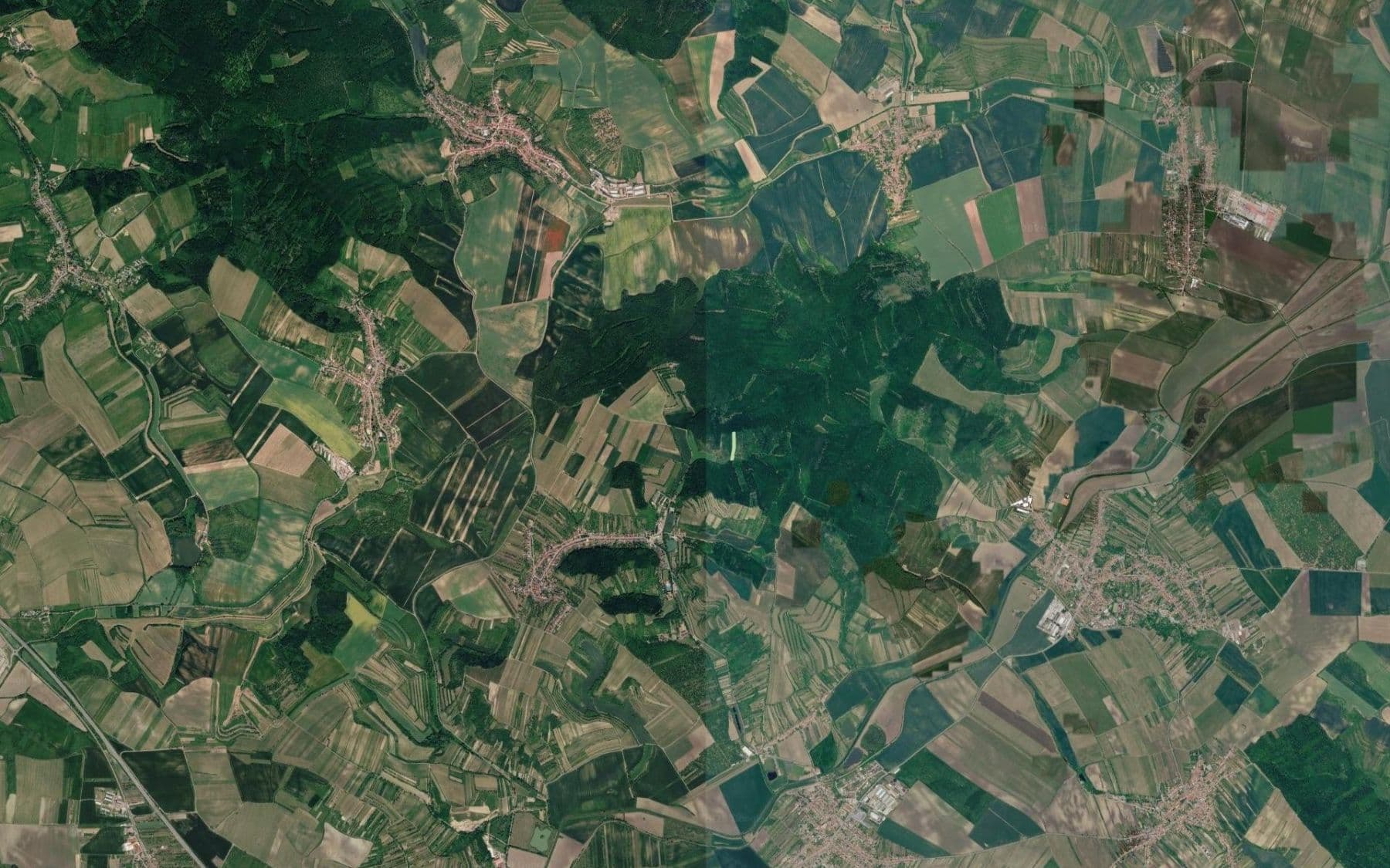 Predaj pozemku 2.710 m², Němčičky, Jihomoravský kraj Predaj pozemku 2.710 m², Němčičky, Jihomoravský kraj