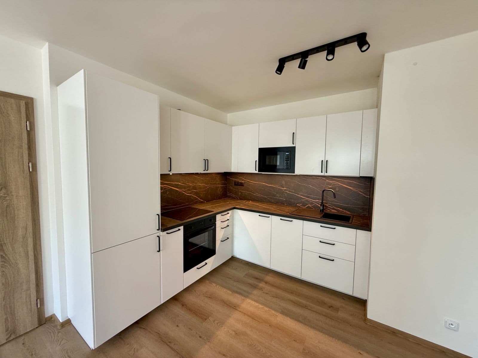 Prenájom bytu 2-izbový 51 m², Gollové, Praha, Praha Prenájom bytu 2-izbový 51 m², Gollové, Praha, Praha