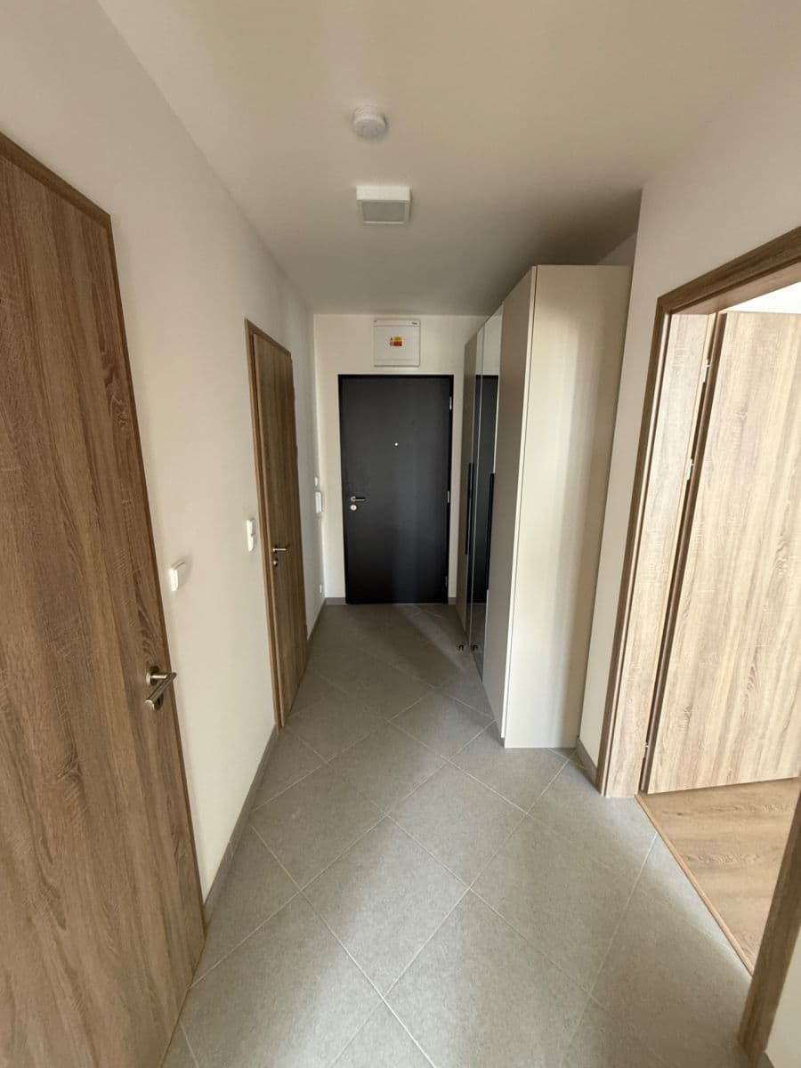 Prenájom bytu 2-izbový 51 m², Gollové, Praha, Praha Prenájom bytu 2-izbový 51 m², Gollové, Praha, Praha