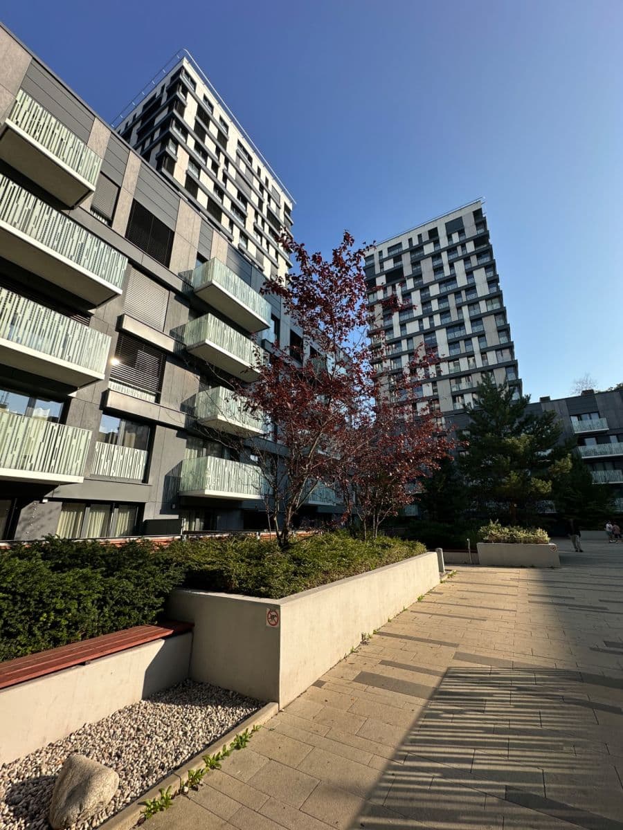 Prenájom bytu 2-izbový 66 m², Olšanská, Praha, Praha Prenájom bytu 2-izbový 66 m², Olšanská, Praha, Praha