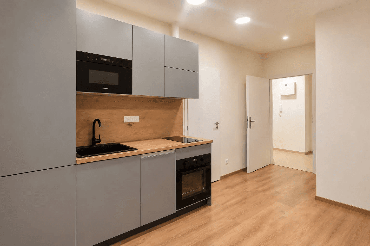 Prenájom bytu 2-izbový 38 m², Zvěřinova, Brno, Jihomoravský kraj Prenájom bytu 2-izbový 38 m², Zvěřinova, Brno, Jihomoravský kraj