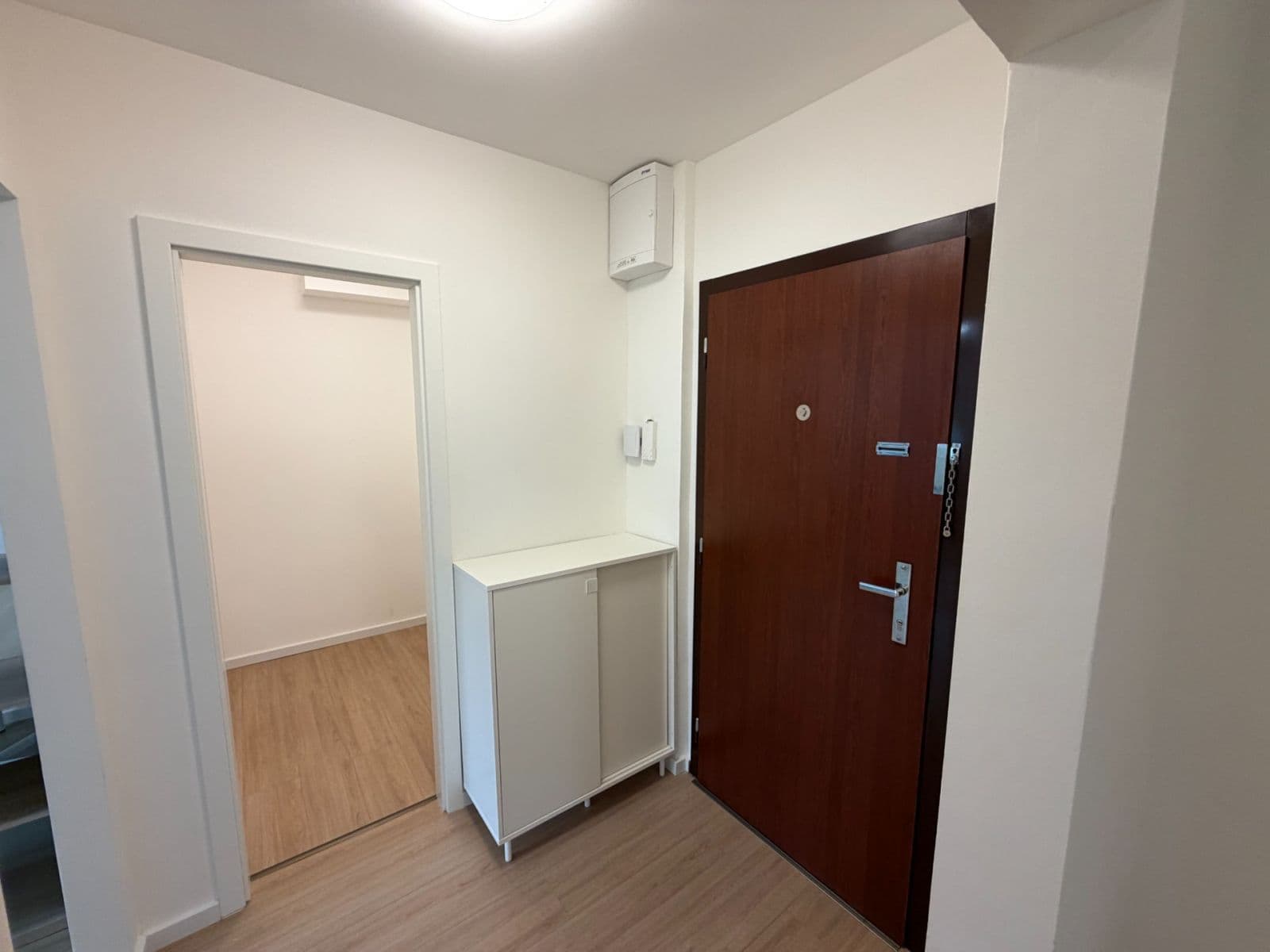 Predaj bytu 3-izbový 77 m², Horný Šianec, Trenčín, Trenčiansky kraj Predaj bytu 3-izbový 77 m², Horný Šianec, Trenčín, Trenčiansky kraj