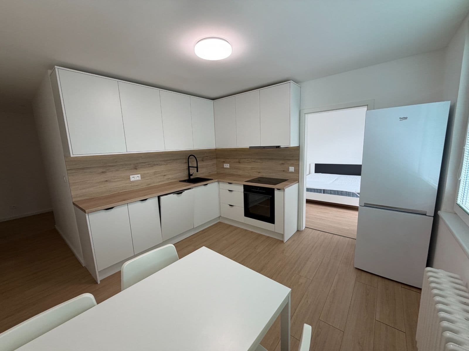 Predaj bytu 3-izbový 77 m², Horný Šianec, Trenčín, Trenčiansky kraj Predaj bytu 3-izbový 77 m², Horný Šianec, Trenčín, Trenčiansky kraj