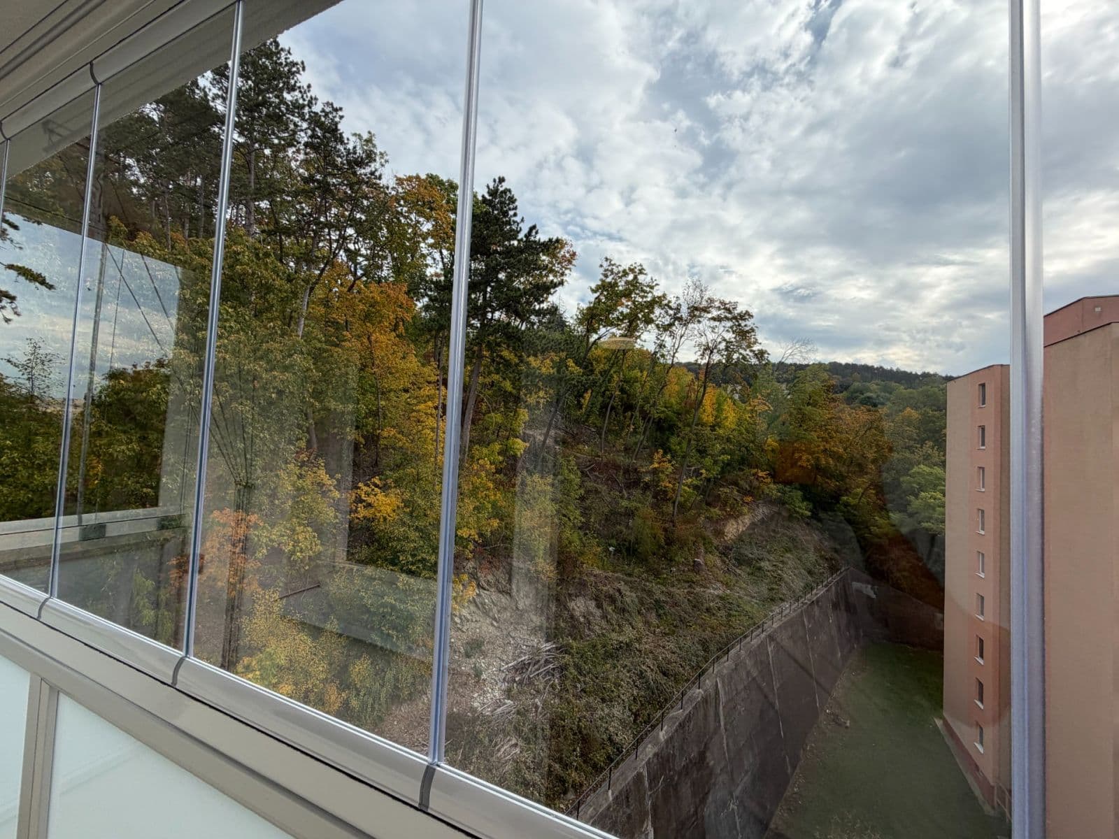 Predaj bytu 3-izbový 77 m², Horný Šianec, Trenčín, Trenčiansky kraj Predaj bytu 3-izbový 77 m², Horný Šianec, Trenčín, Trenčiansky kraj