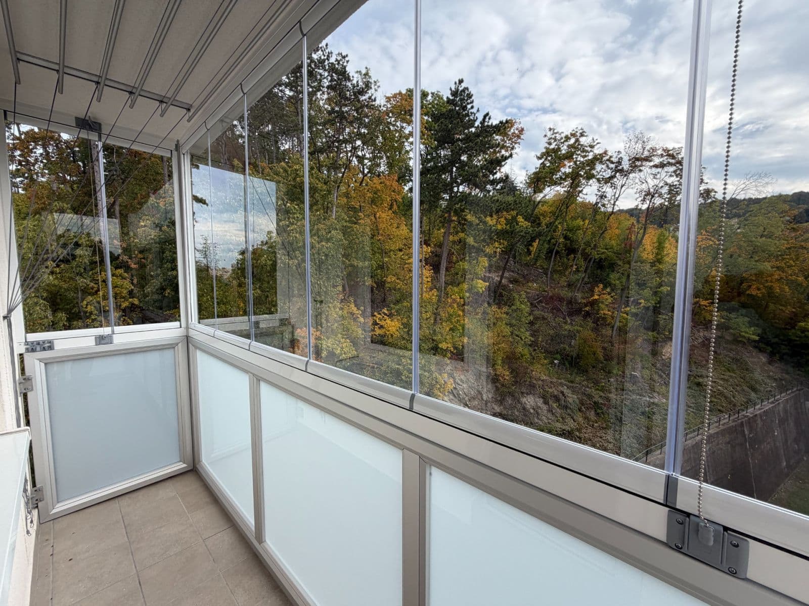 Predaj bytu 3-izbový 77 m², Horný Šianec, Trenčín, Trenčiansky kraj Predaj bytu 3-izbový 77 m², Horný Šianec, Trenčín, Trenčiansky kraj