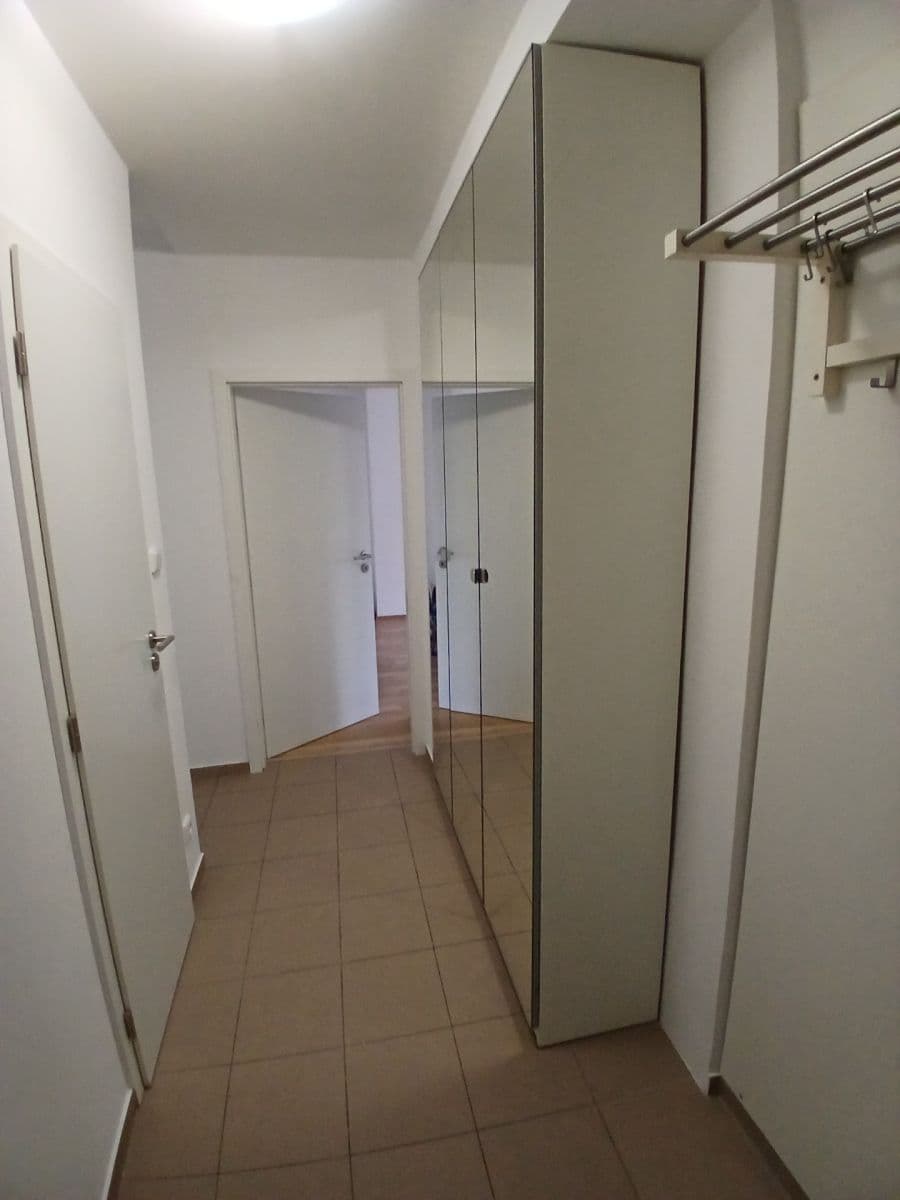 Prenájom bytu 2-izbový 50 m², Ve Struhách, Praha, Praha Prenájom bytu 2-izbový 50 m², Ve Struhách, Praha, Praha