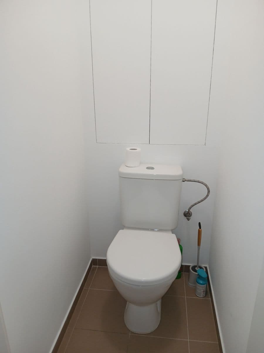 Prenájom bytu 2-izbový 50 m², Ve Struhách, Praha, Praha Prenájom bytu 2-izbový 50 m², Ve Struhách, Praha, Praha