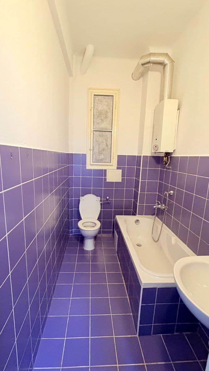 Prenájom bytu Garsoniéra 24 m², Ostrovského, Praha, Praha Prenájom bytu Garsoniéra 24 m², Ostrovského, Praha, Praha