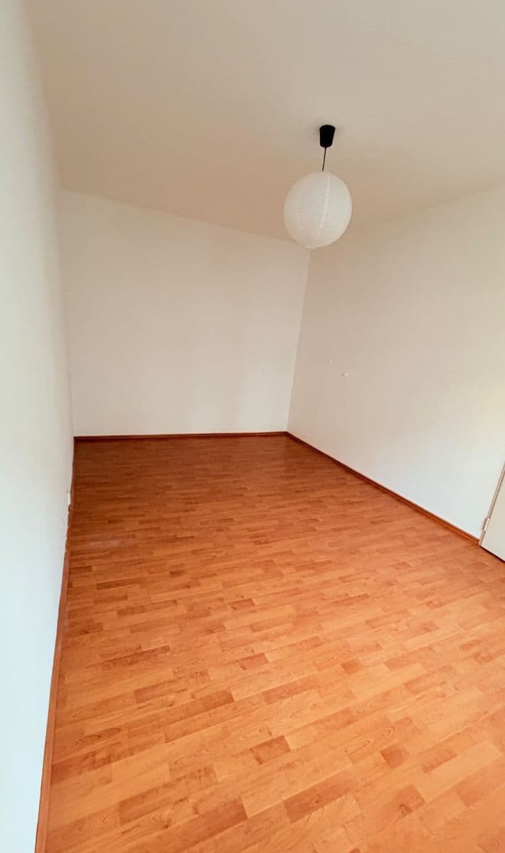 Prenájom bytu Garsoniéra 24 m², Ostrovského, Praha, Praha Prenájom bytu Garsoniéra 24 m², Ostrovského, Praha, Praha
