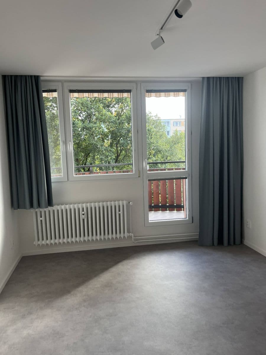 Prenájom bytu 2-izbový 55 m², Šrámkova, Brno, Jihomoravský kraj Prenájom bytu 2-izbový 55 m², Šrámkova, Brno, Jihomoravský kraj