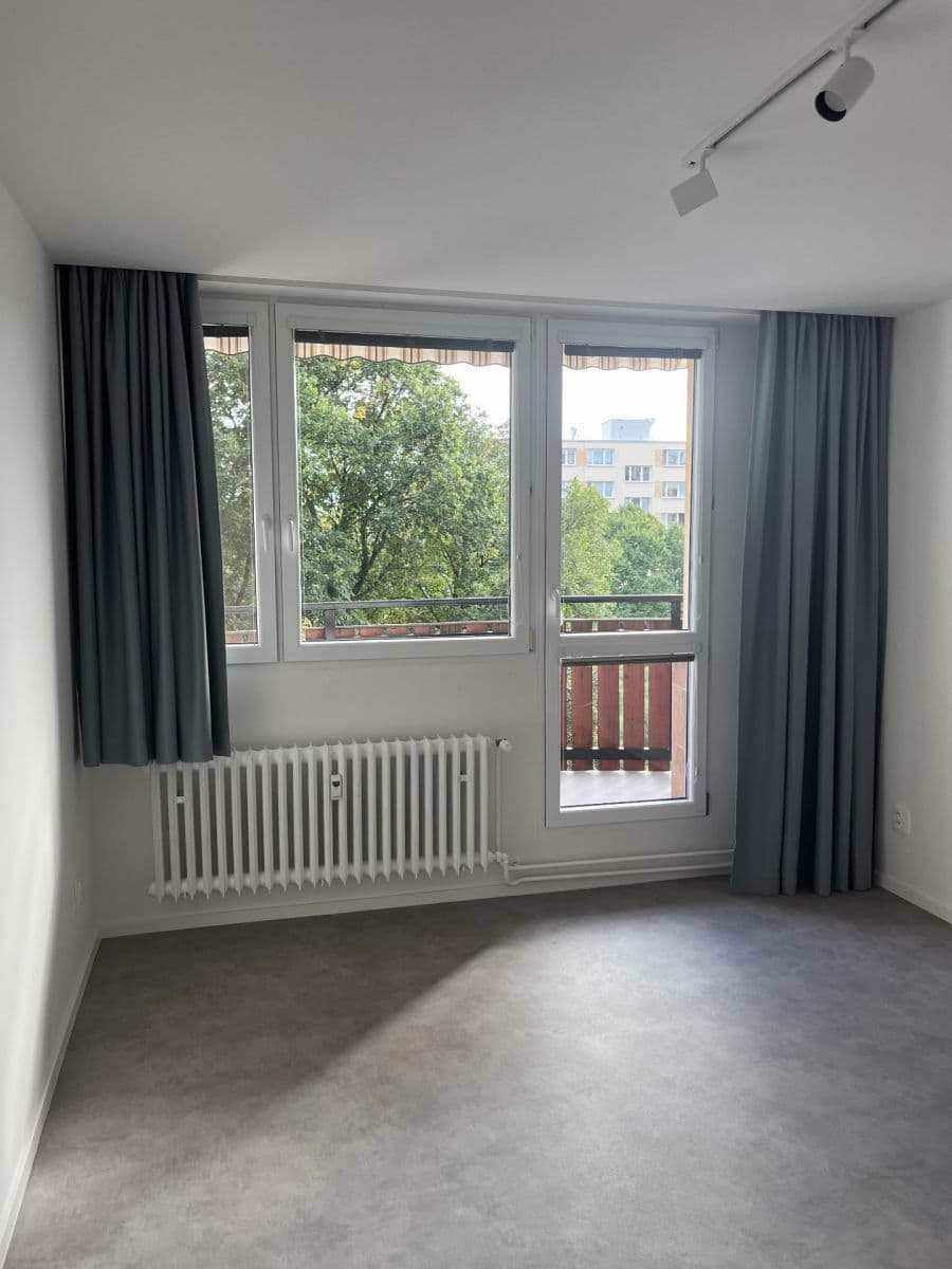 Prenájom bytu 2-izbový 55 m², Šrámkova, Brno, Jihomoravský kraj Prenájom bytu 2-izbový 55 m², Šrámkova, Brno, Jihomoravský kraj