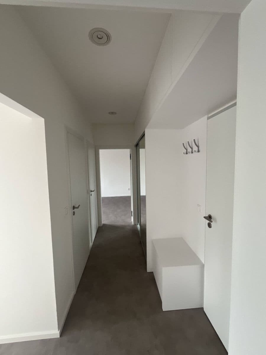 Prenájom bytu 2-izbový 55 m², Šrámkova, Brno, Jihomoravský kraj Prenájom bytu 2-izbový 55 m², Šrámkova, Brno, Jihomoravský kraj