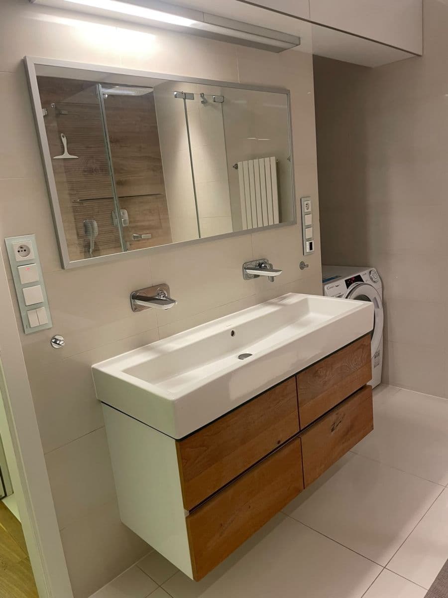 Prenájom bytu 3-izbový 70 m², Konradova, Brno, Jihomoravský kraj Prenájom bytu 3-izbový 70 m², Konradova, Brno, Jihomoravský kraj