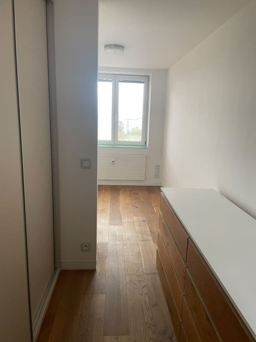 Prenájom bytu 3-izbový 70 m², Konradova, Brno, Jihomoravský kraj Prenájom bytu 3-izbový 70 m², Konradova, Brno, Jihomoravský kraj