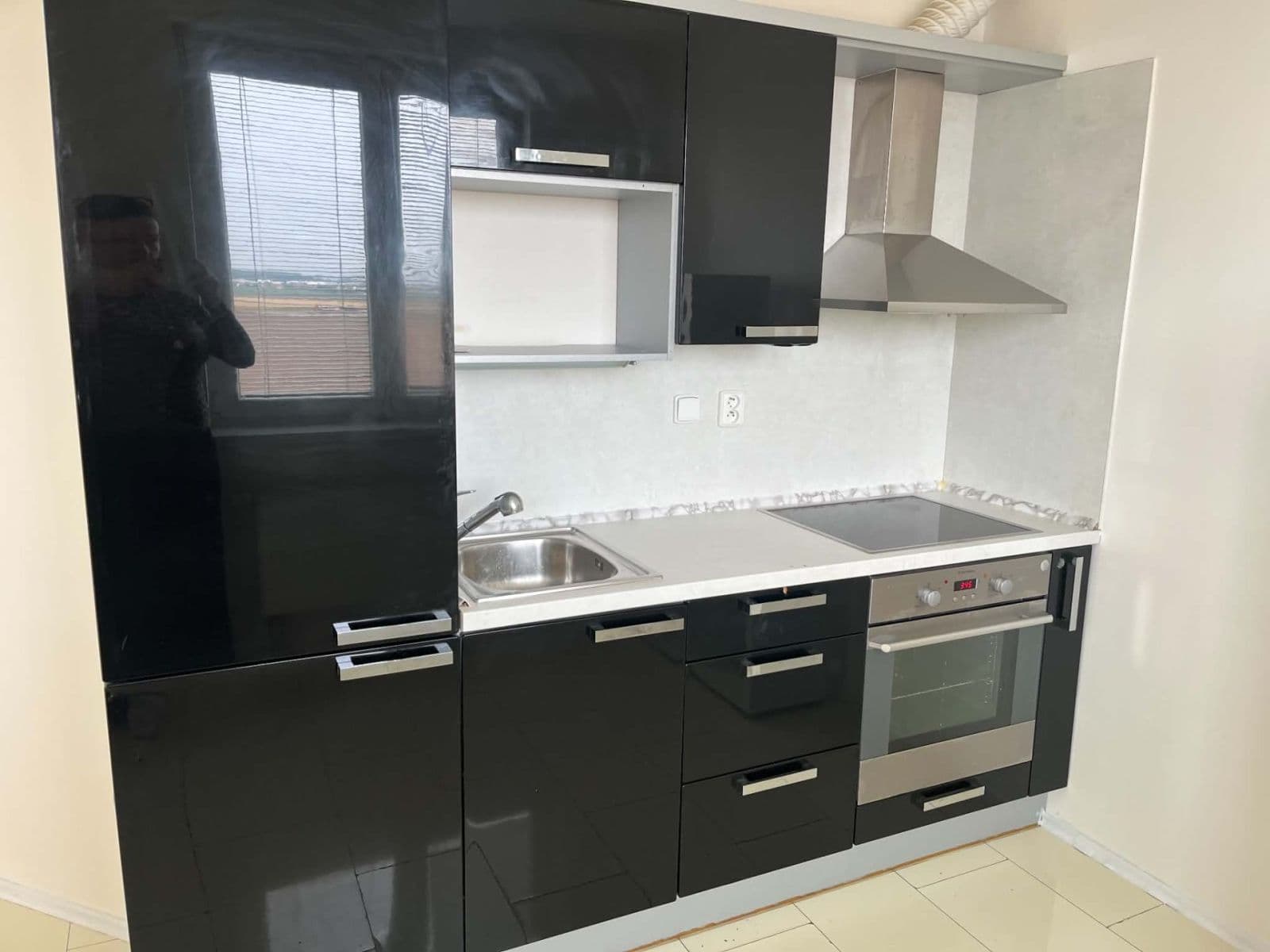 Prenájom bytu 2-izbový 53 m², V Honech, Klecany, Středočeský kraj Prenájom bytu 2-izbový 53 m², V Honech, Klecany, Středočeský kraj