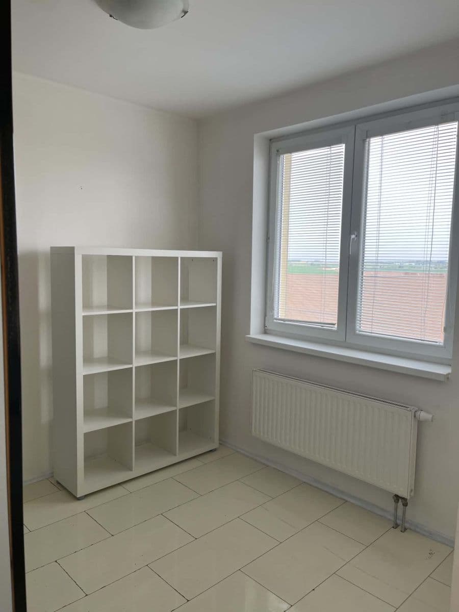 Prenájom bytu 2-izbový 53 m², V Honech, Klecany, Středočeský kraj Prenájom bytu 2-izbový 53 m², V Honech, Klecany, Středočeský kraj
