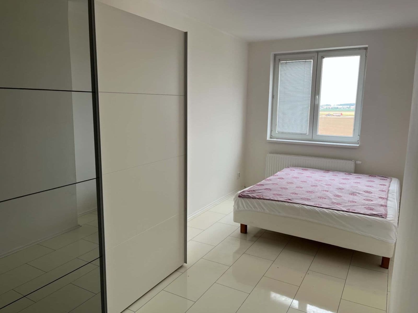 Prenájom bytu 2-izbový 53 m², V Honech, Klecany, Středočeský kraj Prenájom bytu 2-izbový 53 m², V Honech, Klecany, Středočeský kraj