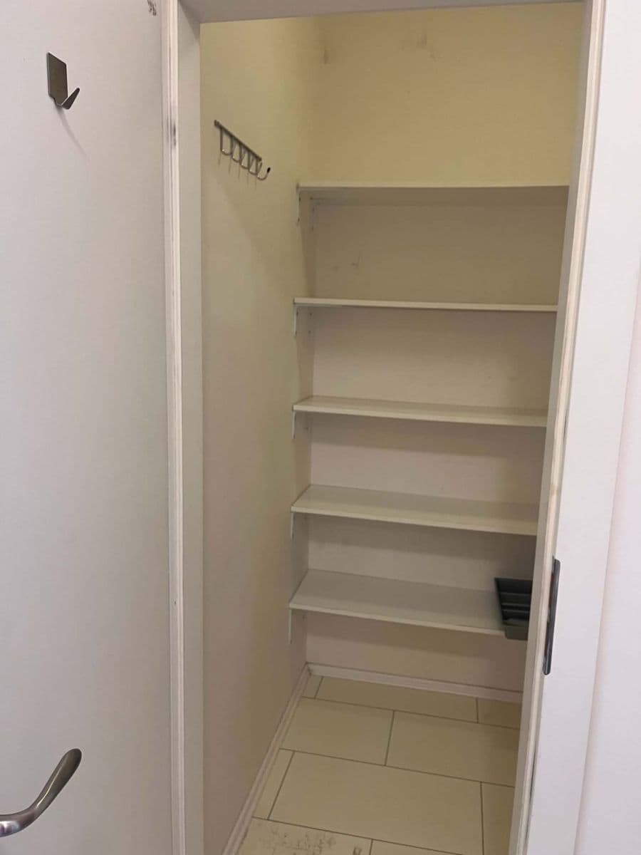 Prenájom bytu 2-izbový 53 m², V Honech, Klecany, Středočeský kraj Prenájom bytu 2-izbový 53 m², V Honech, Klecany, Středočeský kraj
