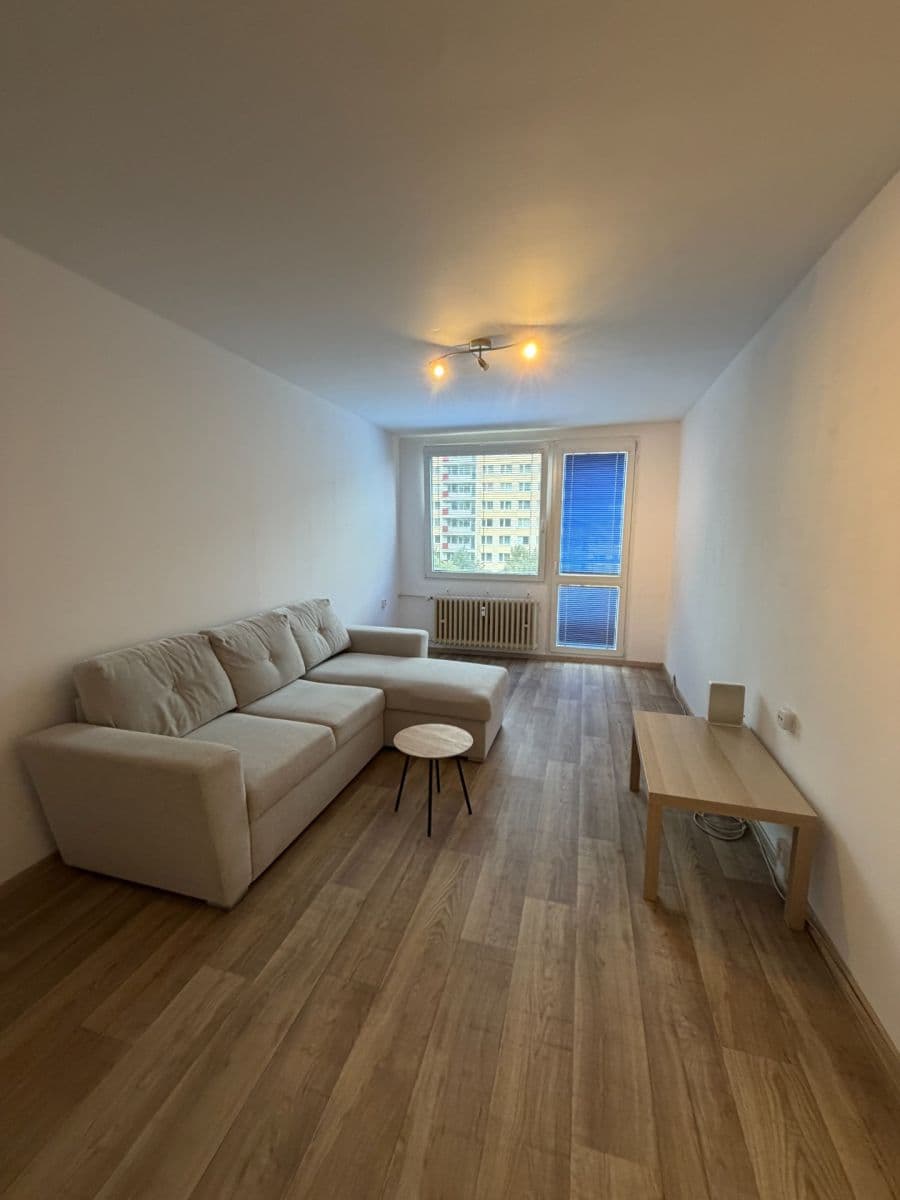 Prenájom bytu 2-izbový 43 m², Frýdlantská, Praha, Praha Prenájom bytu 2-izbový 43 m², Frýdlantská, Praha, Praha