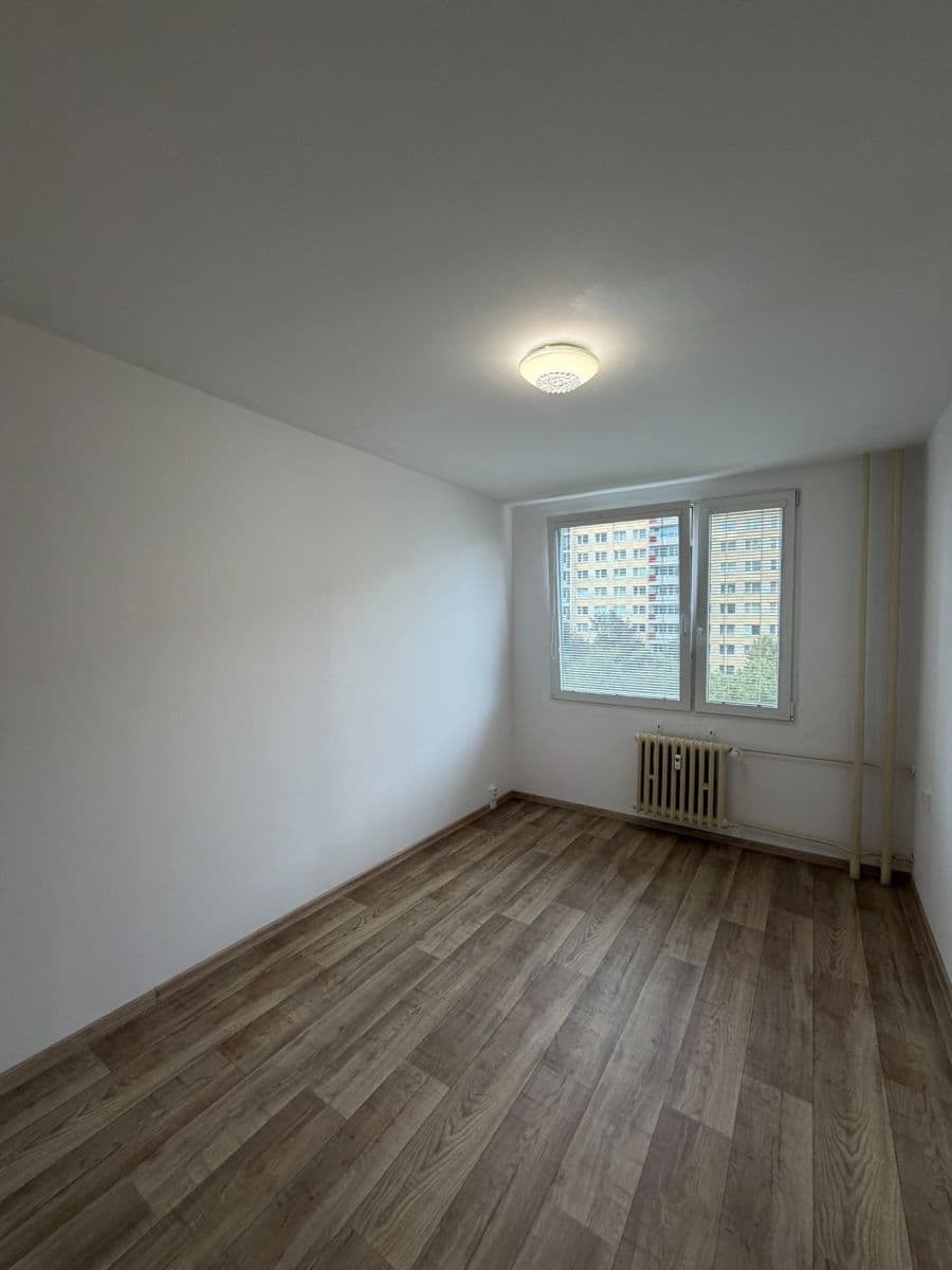 Prenájom bytu 2-izbový 43 m², Frýdlantská, Praha, Praha Prenájom bytu 2-izbový 43 m², Frýdlantská, Praha, Praha