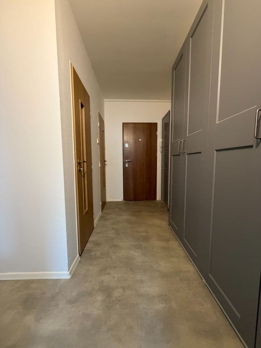 Prenájom bytu 2-izbový 43 m², Frýdlantská, Praha, Praha Prenájom bytu 2-izbový 43 m², Frýdlantská, Praha, Praha