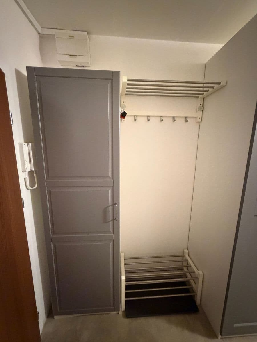 Prenájom bytu 2-izbový 43 m², Frýdlantská, Praha, Praha Prenájom bytu 2-izbový 43 m², Frýdlantská, Praha, Praha