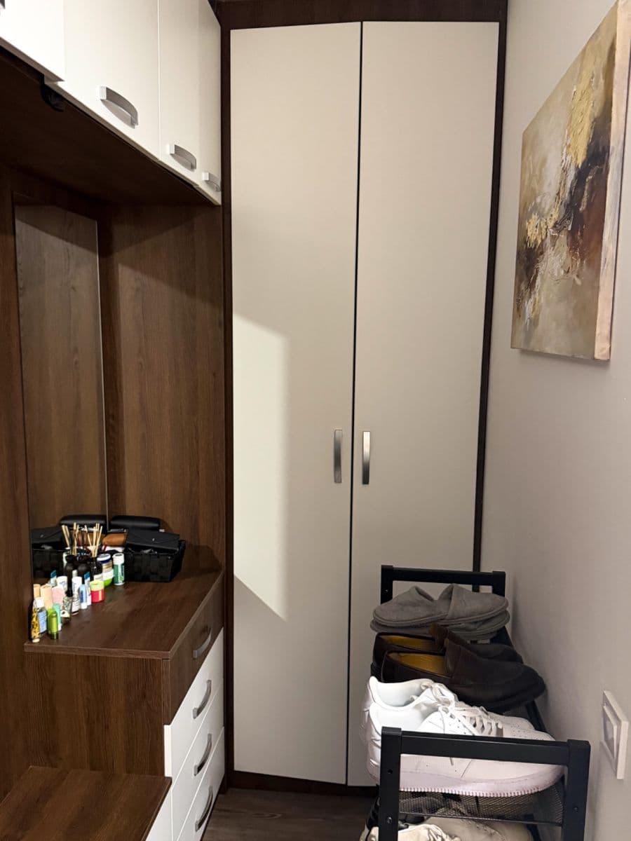 Prenájom bytu 2-izbový 53 m², Topolová, Olomouc, Olomoucký kraj Prenájom bytu 2-izbový 53 m², Topolová, Olomouc, Olomoucký kraj