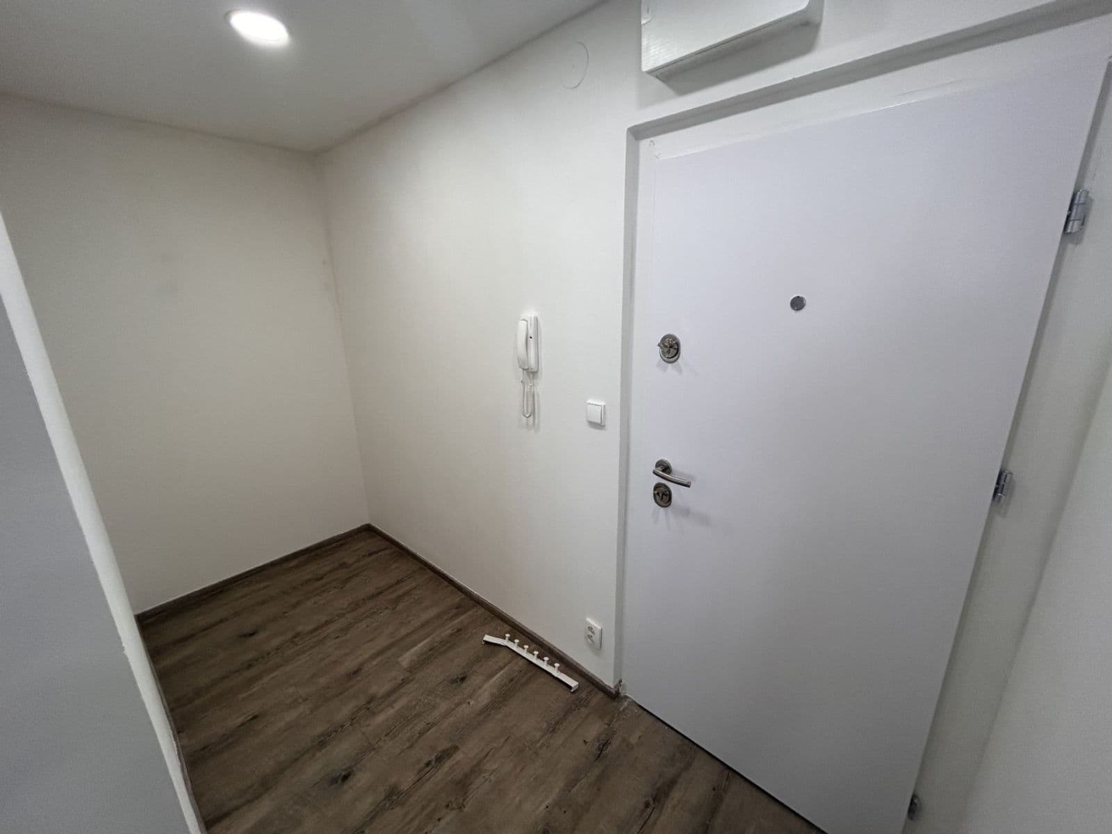 Prenájom bytu 1-izbový 37 m², Čápkova, Brno, Jihomoravský kraj Prenájom bytu 1-izbový 37 m², Čápkova, Brno, Jihomoravský kraj