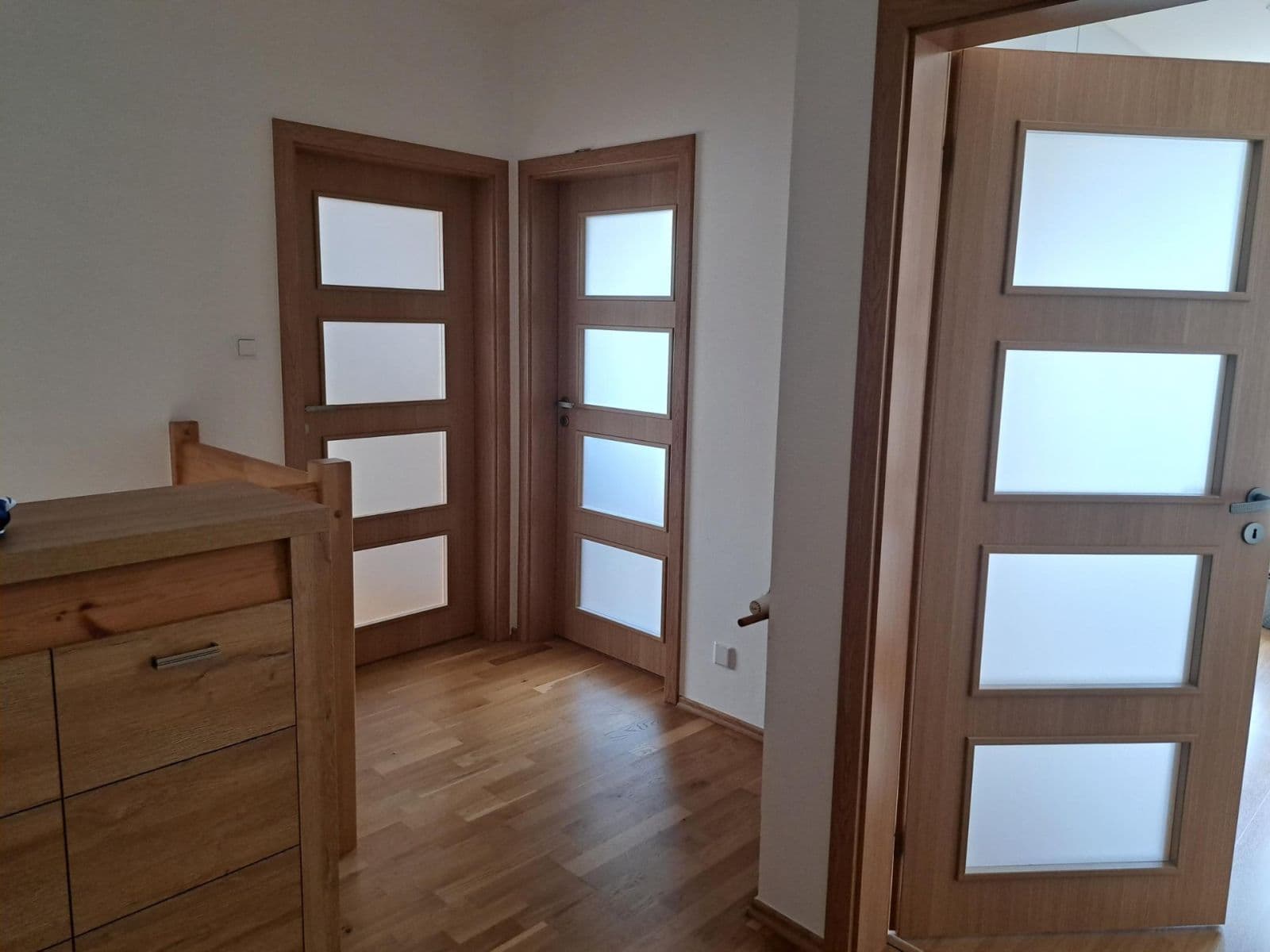 Prenájom bytu 5-izbový 166 m², Na Výsluní, Tuchoměřice, Středočeský kraj Prenájom bytu 5-izbový 166 m², Na Výsluní, Tuchoměřice, Středočeský kraj