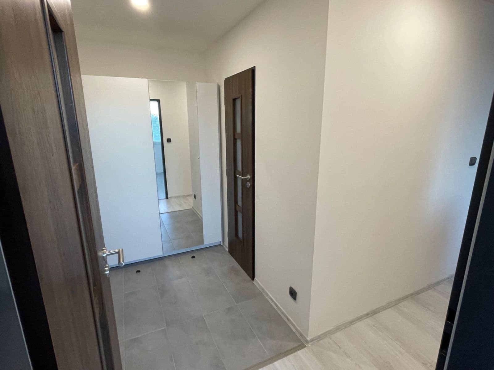 Predaj bytu 2-izbový 34 m², Americká, Kladno, Středočeský kraj Predaj bytu 2-izbový 34 m², Americká, Kladno, Středočeský kraj