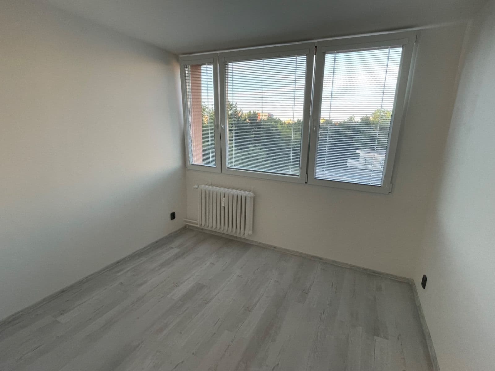Predaj bytu 2-izbový 34 m², Americká, Kladno, Středočeský kraj Predaj bytu 2-izbový 34 m², Americká, Kladno, Středočeský kraj