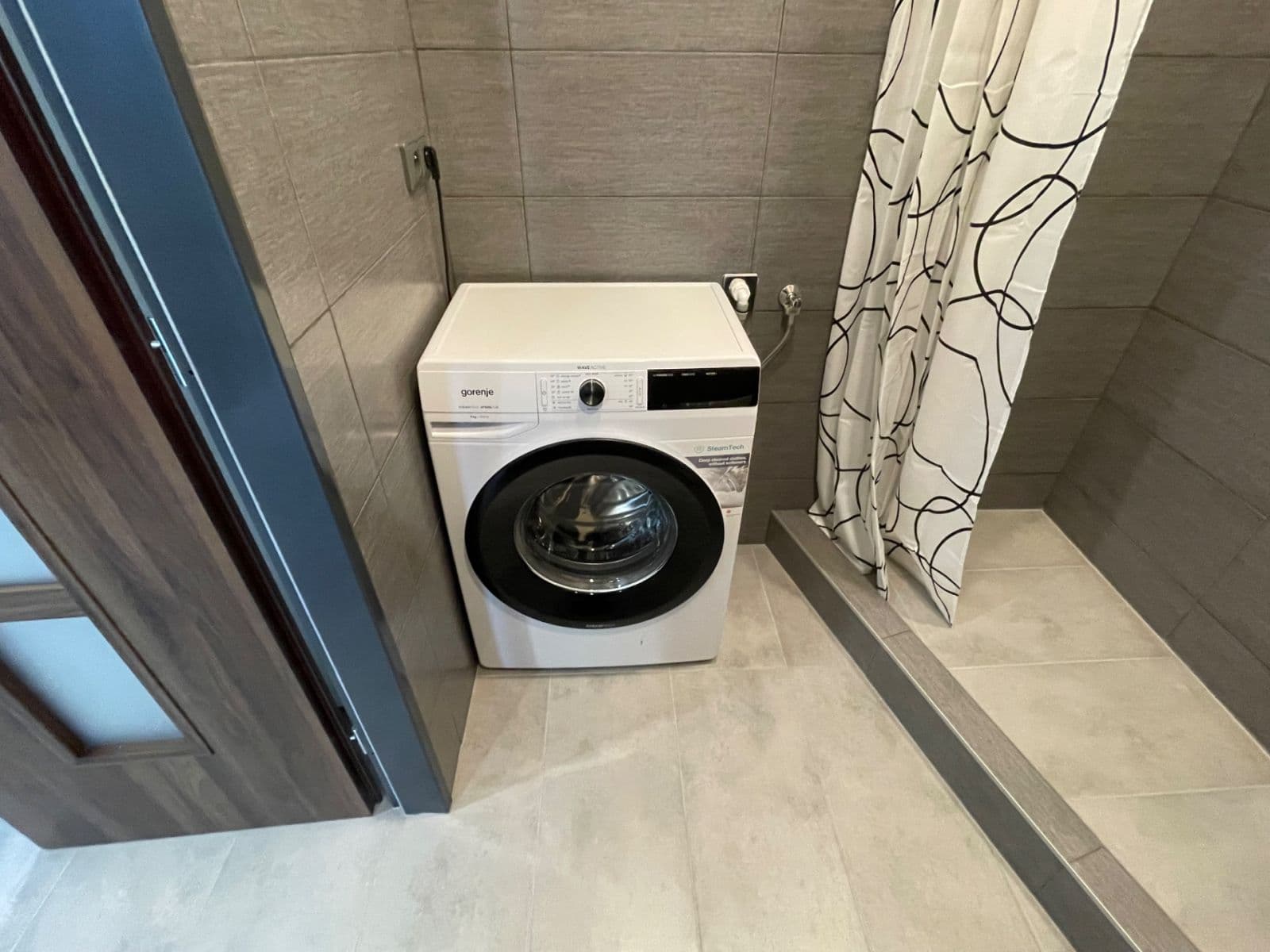 Predaj bytu 2-izbový 34 m², Americká, Kladno, Středočeský kraj Predaj bytu 2-izbový 34 m², Americká, Kladno, Středočeský kraj