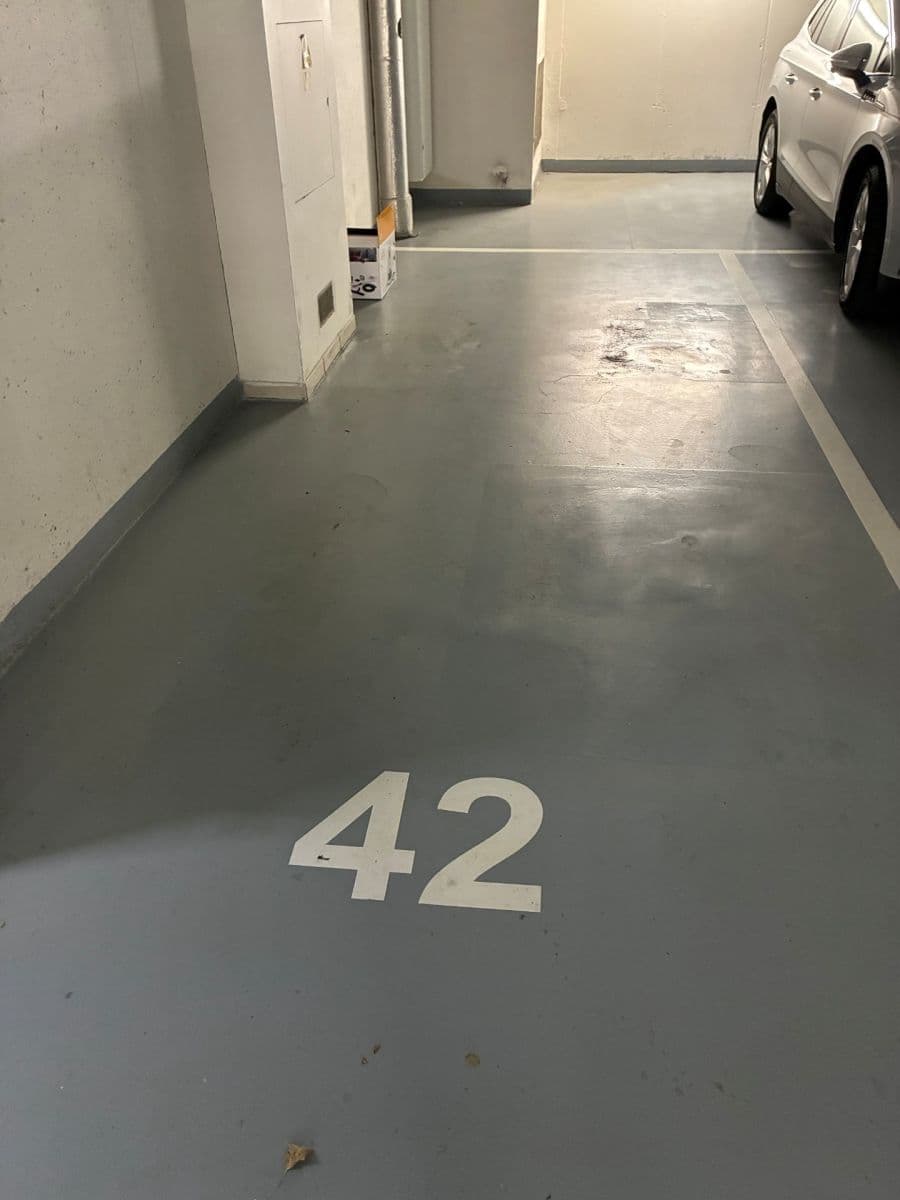 Prenájom garáže 15 m², Na Hroudě, Praha, Praha Prenájom garáže 15 m², Na Hroudě, Praha, Praha