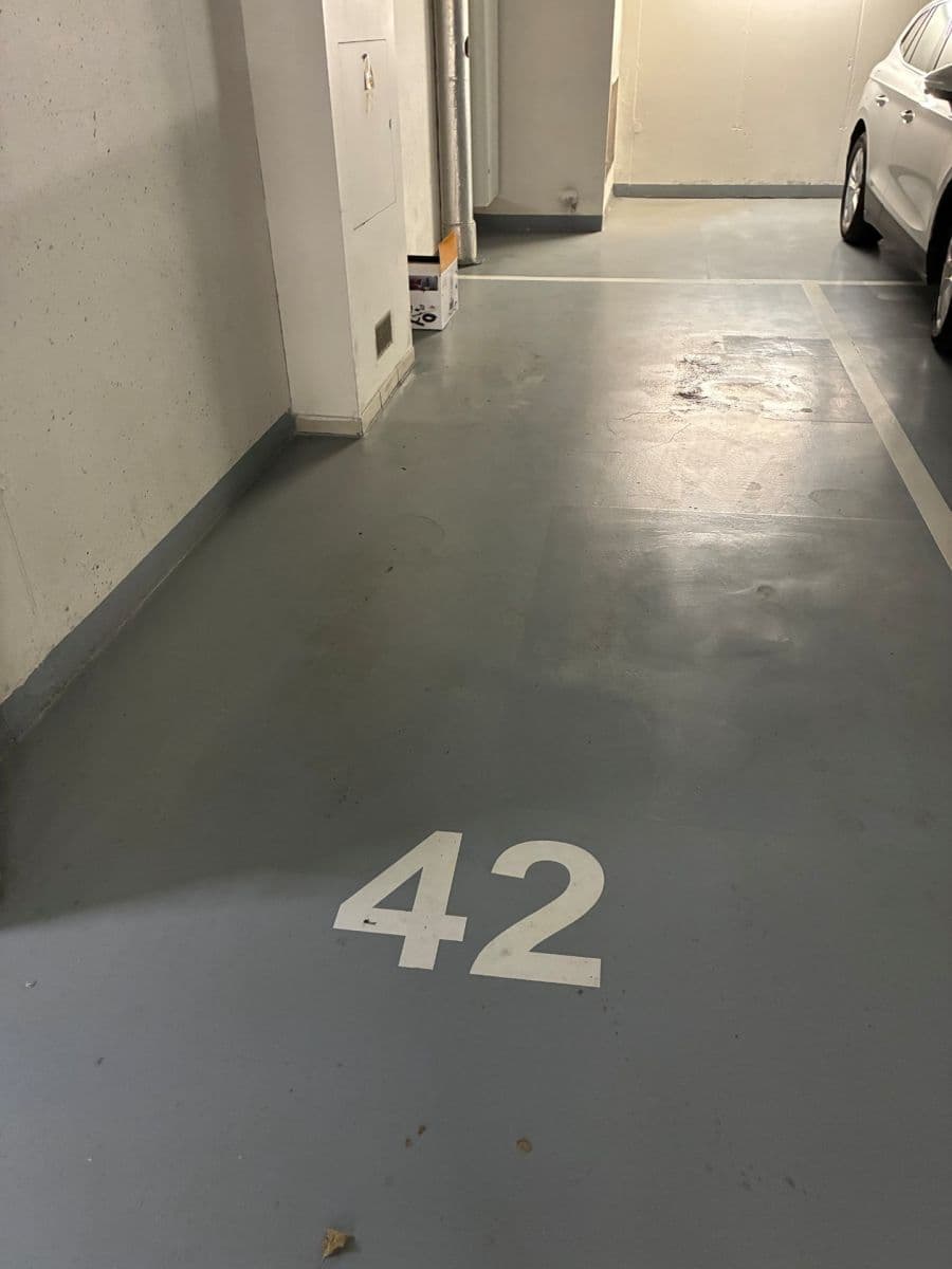 Prenájom garáže 15 m², Na Hroudě, Praha, Praha Prenájom garáže 15 m², Na Hroudě, Praha, Praha