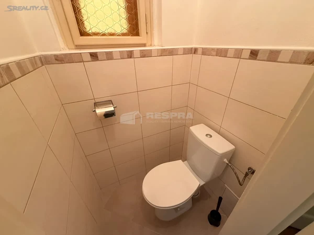 Prenájom bytu 3-izbový 60 m², Biskupcova, Praha, Praha Prenájom bytu 3-izbový 60 m², Biskupcova, Praha, Praha