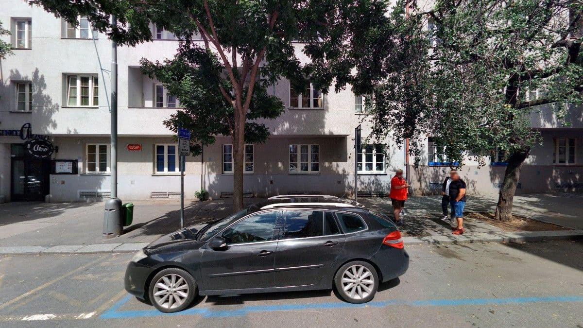 Prenájom bytu 3-izbový 60 m², Biskupcova, Praha, Praha Prenájom bytu 3-izbový 60 m², Biskupcova, Praha, Praha