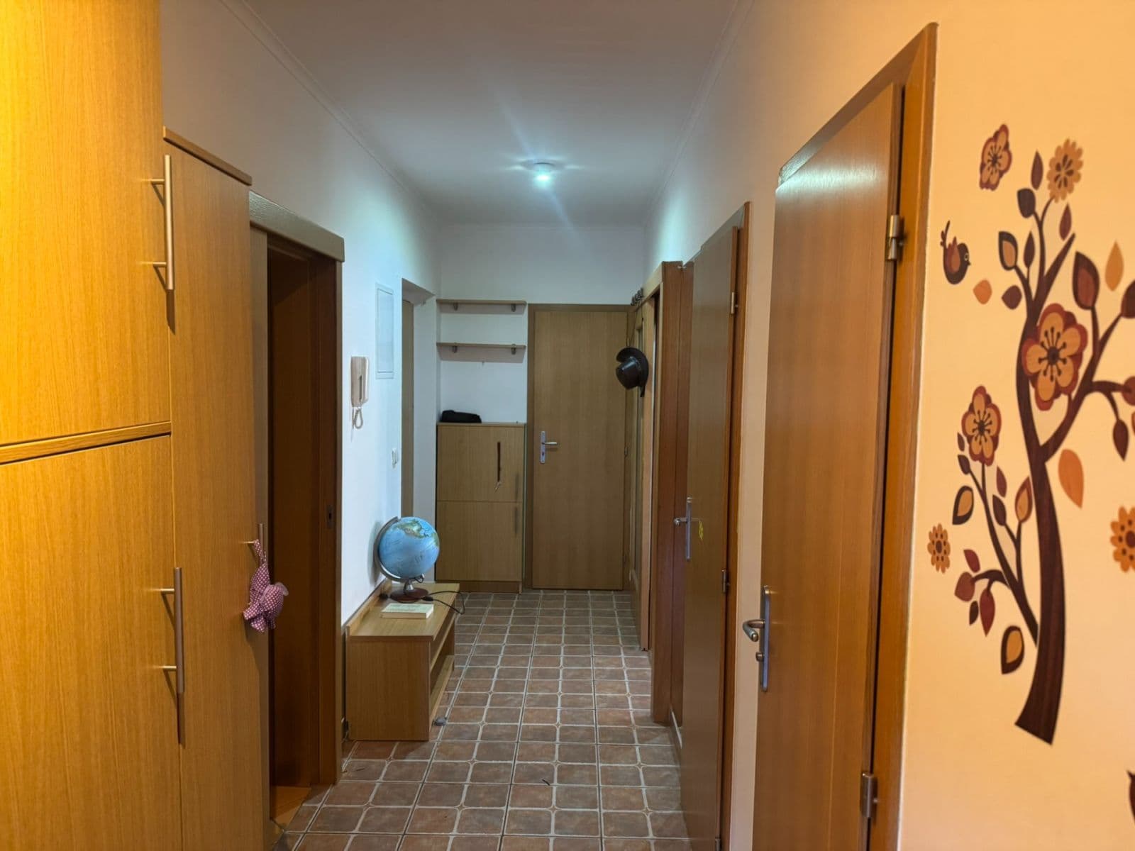 Prenájom bytu 3-izbový 84 m², Za Sídlištěm, Dolní Břežany, Středočeský kraj Prenájom bytu 3-izbový 84 m², Za Sídlištěm, Dolní Břežany, Středočeský kraj