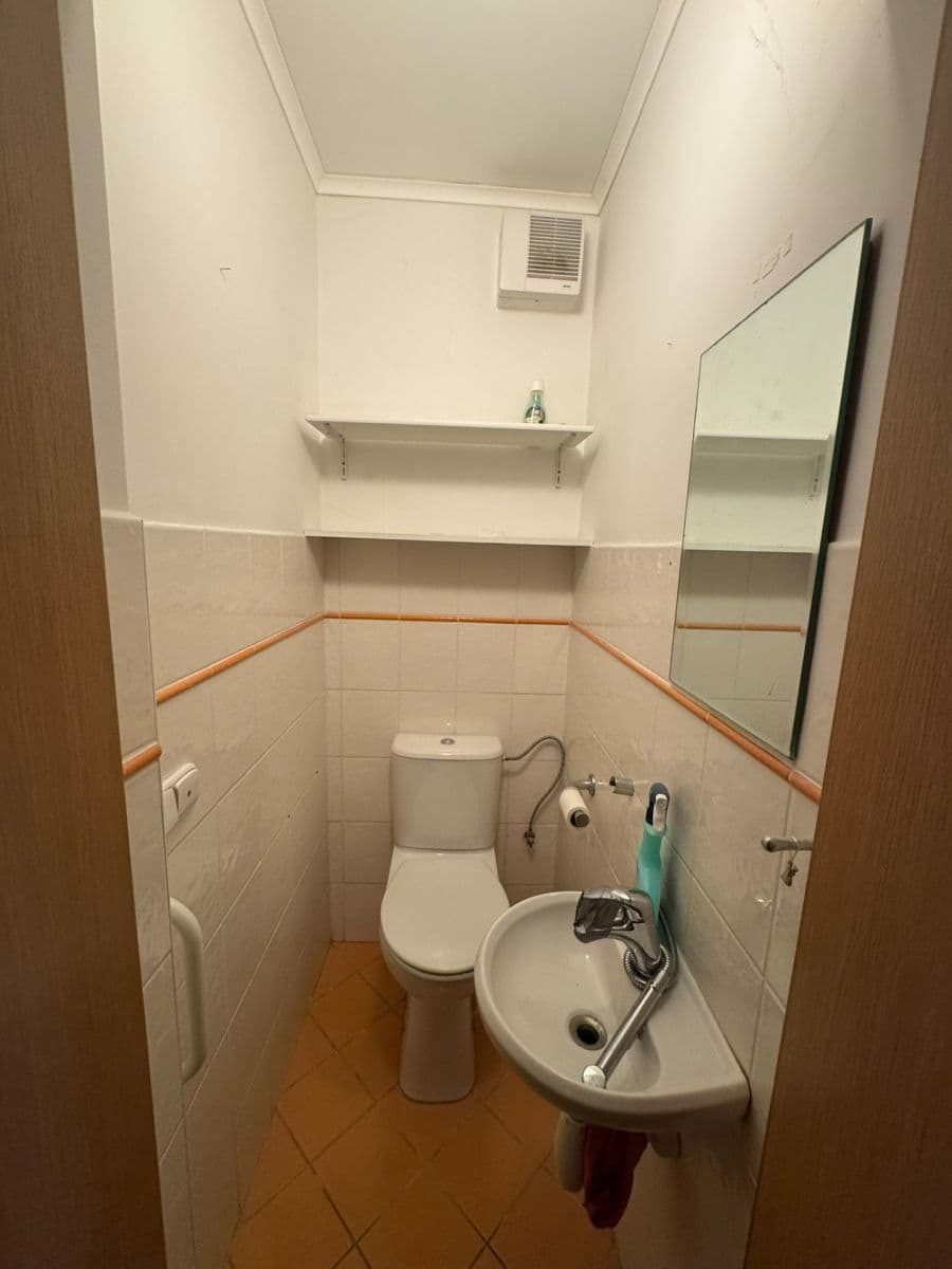 Prenájom bytu 3-izbový 84 m², Za Sídlištěm, Dolní Břežany, Středočeský kraj Prenájom bytu 3-izbový 84 m², Za Sídlištěm, Dolní Břežany, Středočeský kraj