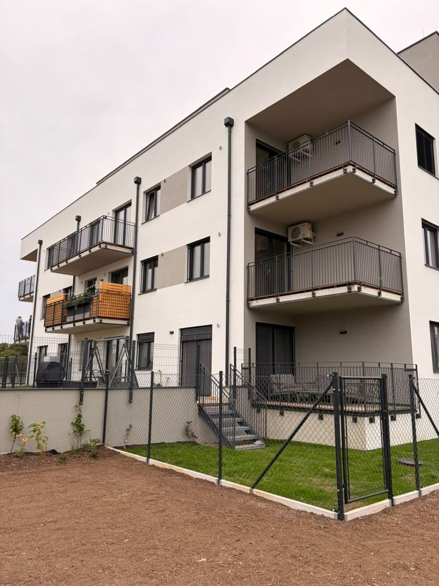 Prenájom bytu 2-izbový 46 m², Generála Bočka, Praha, Praha Prenájom bytu 2-izbový 46 m², Generála Bočka, Praha, Praha