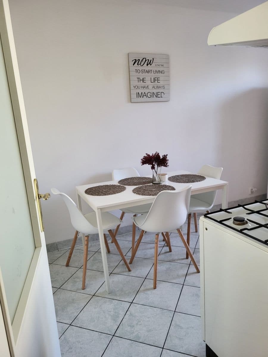 Prenájom bytu 2-izbový 56 m², Špálova, Olomouc, Olomoucký kraj Prenájom bytu 2-izbový 56 m², Špálova, Olomouc, Olomoucký kraj