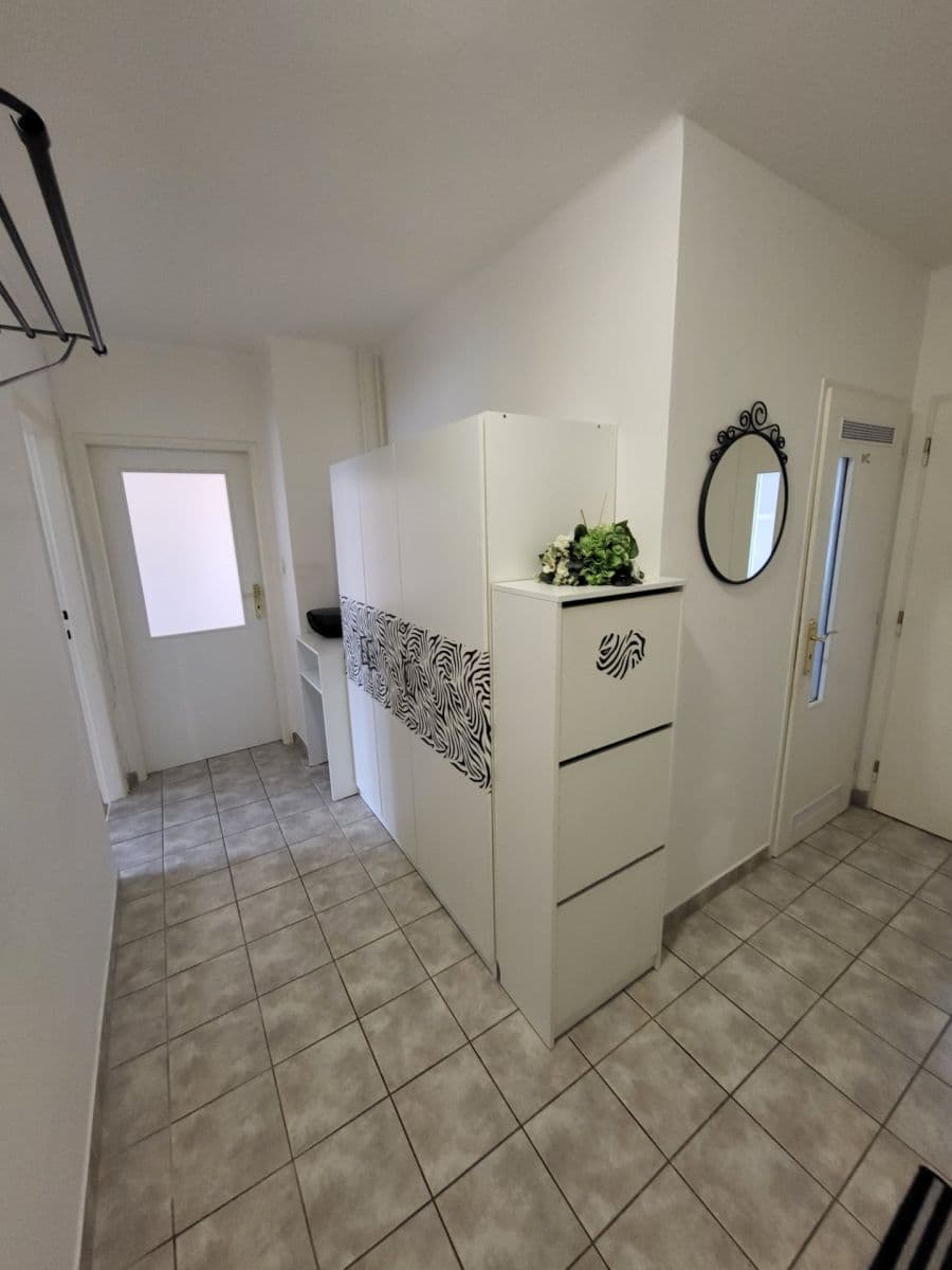Prenájom bytu 2-izbový 56 m², Špálova, Olomouc, Olomoucký kraj Prenájom bytu 2-izbový 56 m², Špálova, Olomouc, Olomoucký kraj