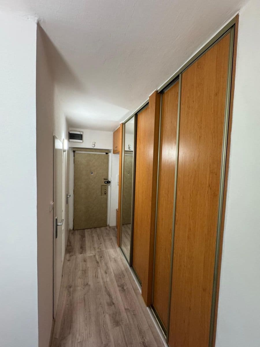 Prenájom bytu 2-izbový 53 m², Bachmačská, Ostrava, Moravskoslezský kraj Prenájom bytu 2-izbový 53 m², Bachmačská, Ostrava, Moravskoslezský kraj