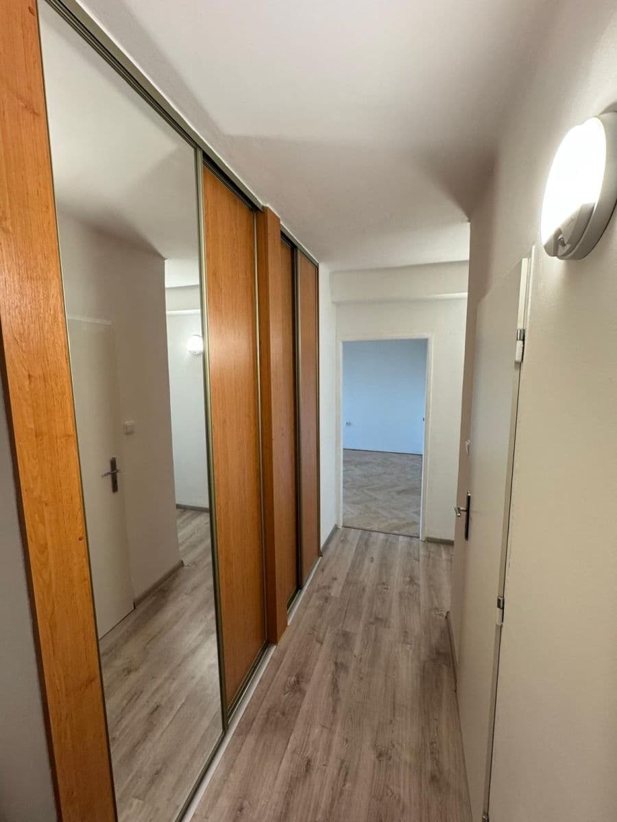 Prenájom bytu 2-izbový 53 m², Bachmačská, Ostrava, Moravskoslezský kraj Prenájom bytu 2-izbový 53 m², Bachmačská, Ostrava, Moravskoslezský kraj