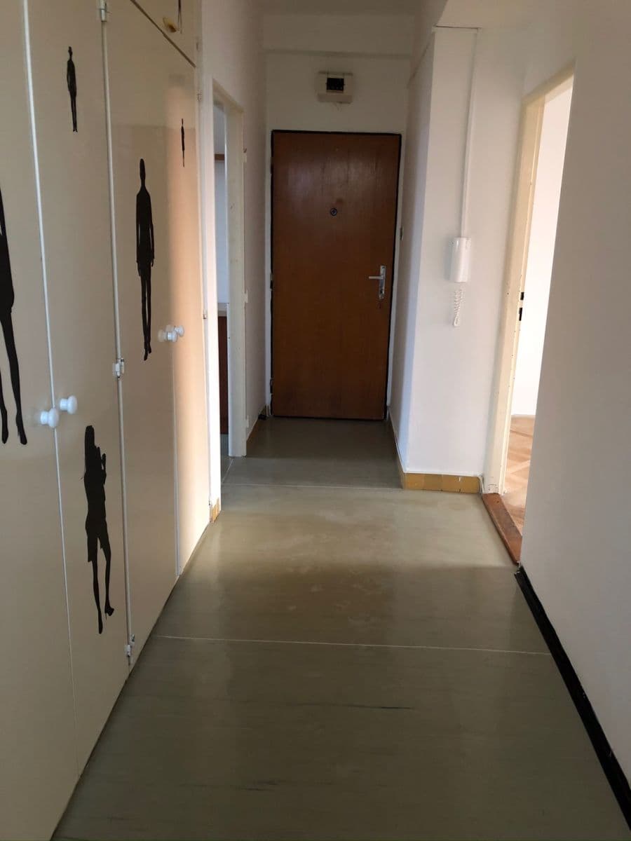 Prenájom bytu 2-izbový 65 m², Neředínská, Olomouc, Olomoucký kraj Prenájom bytu 2-izbový 65 m², Neředínská, Olomouc, Olomoucký kraj