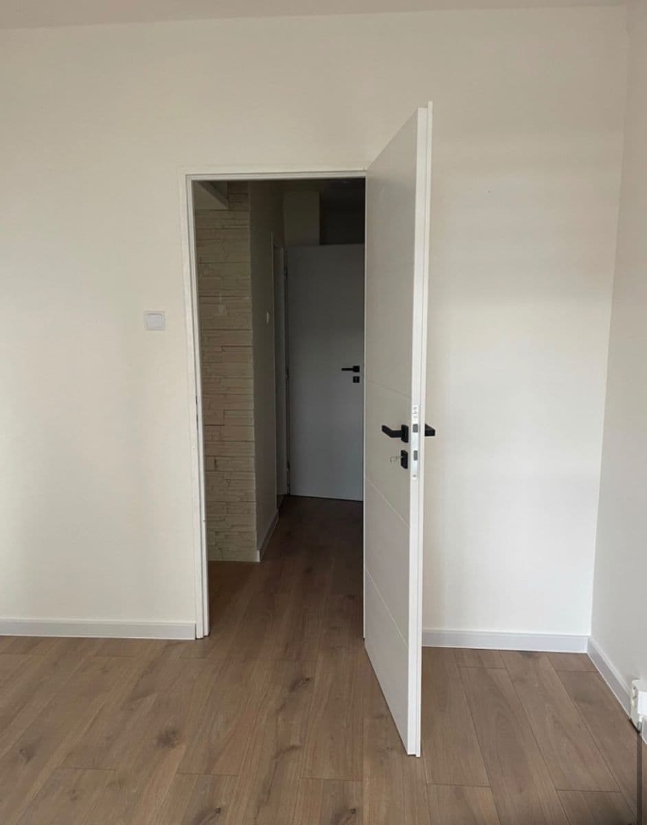 Prenájom bytu 2-izbový 42 m², Višňová, Most, Ústecký kraj Prenájom bytu 2-izbový 42 m², Višňová, Most, Ústecký kraj