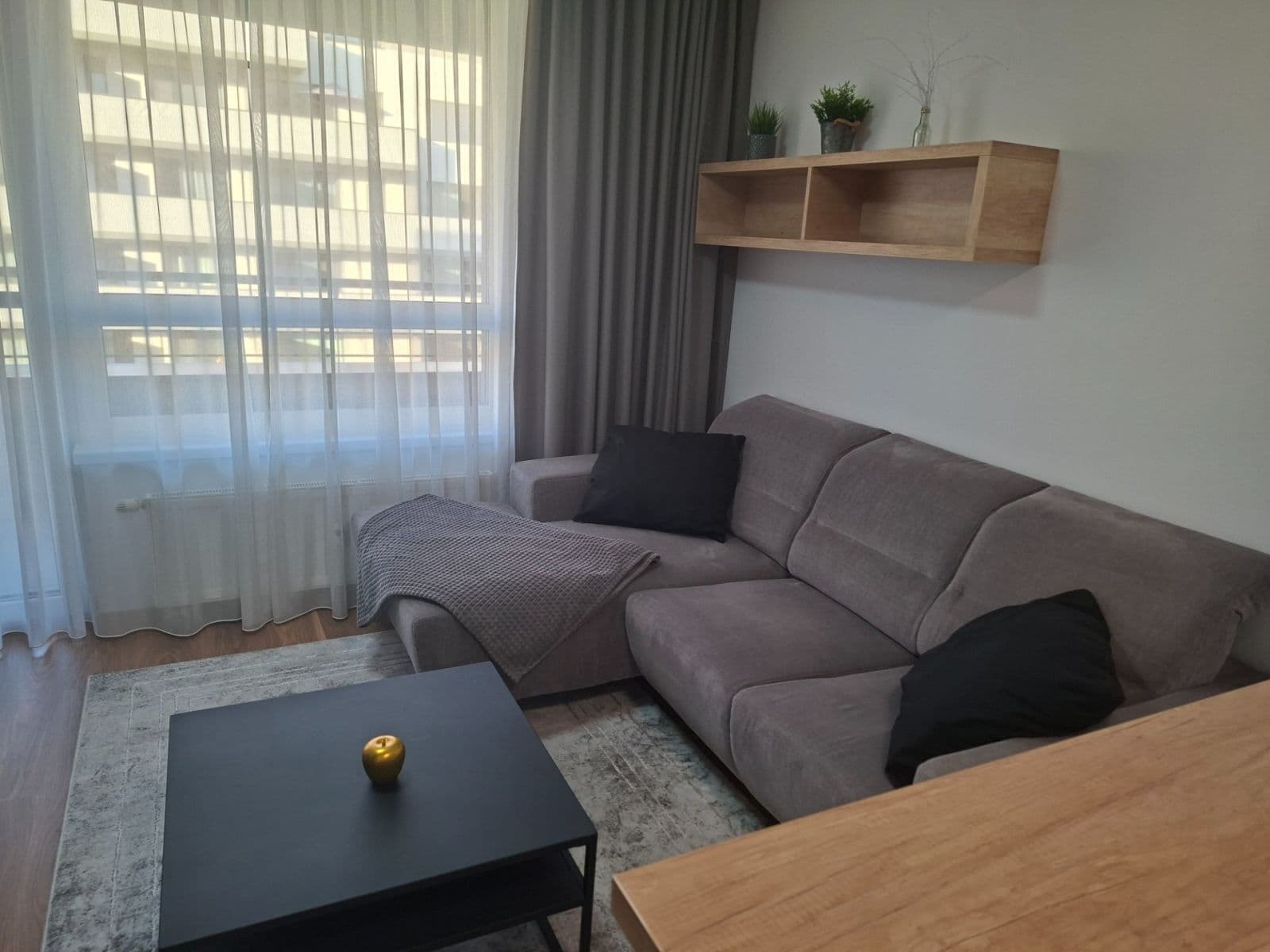 Prenájom bytu 2-izbový 44 m², Veterná, Trnava, Trnavský kraj Prenájom bytu 2-izbový 44 m², Veterná, Trnava, Trnavský kraj